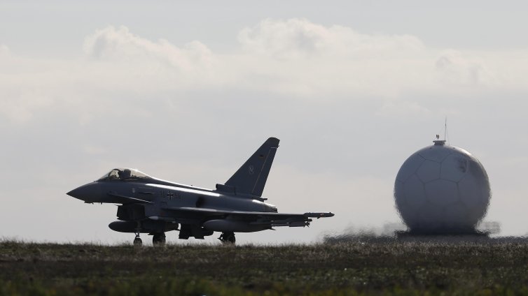 Ново оръжие срещу дронове: американските войски получават интелигентен мерник за пушки