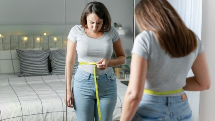 Как да намалим натрупването на мазнини около талията след 40+