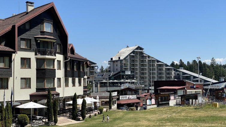 Хората с възможност купуват и летен, и зимен ваканционен имот