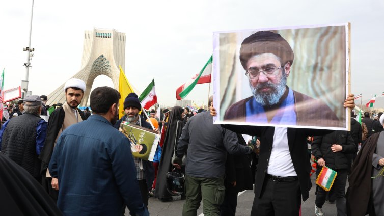 Издигането на сина на Хаменей показва решимостта на Техеран да продължи войната