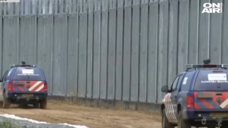 Гърция готова с 40-километрова ограда на границата с Турция