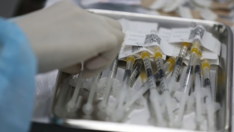 България дарява на Украйна 50 000 дози ваксина на &bdquo;АстраЗенека&ldquo;