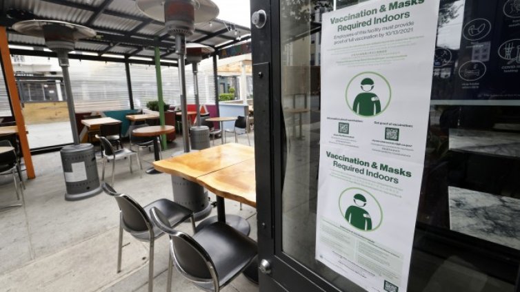 Икономическата страна на пандемията: Милиони в САЩ застрашени да са на улицата