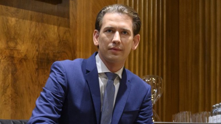 Курц бе преизбран за лидер на Австрийската народна партия
