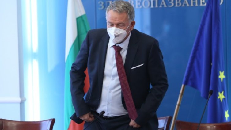 ГЕРБ иска оставката на Кацаров, не се справял с COVID кризата