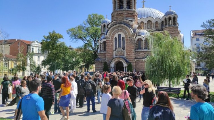 Сбогувахме се с Марин Бодаков - доброто момче на българската литература