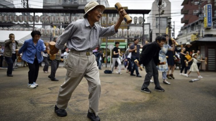 Столетниците в Япония вече са 86 000, най-възрастният е на 111 г.