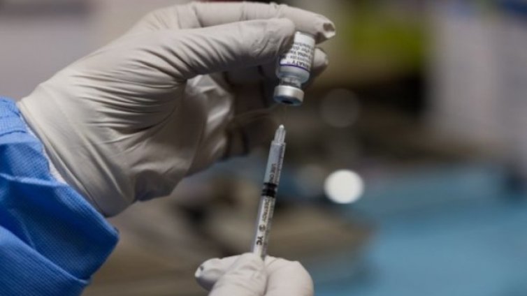  Pfizer иска да прилага ваксината си срещу коронавируса и върху бебета