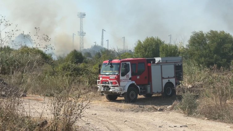 Пожарът край Българово е погасен