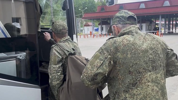 Тайните разходи за оръжия на Украйна