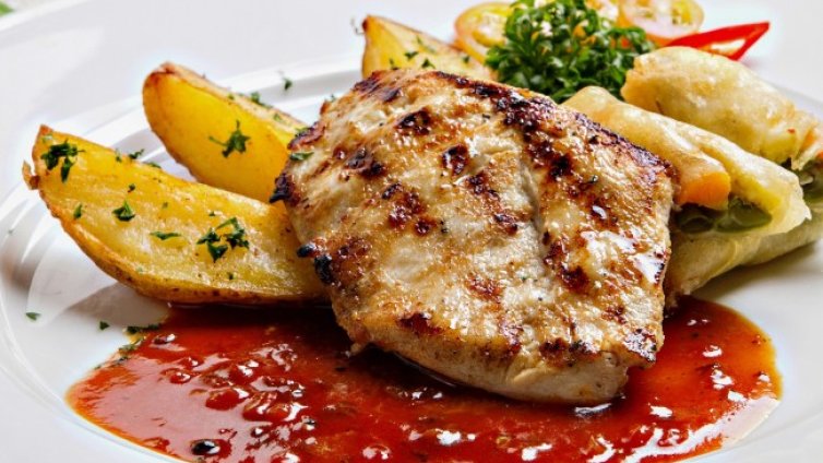 Плащат на мигранти 50% по-малко в месопреработването в Европа 