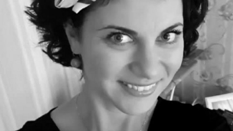 Притискат 10-годишно дете да плати дълговете на починалата си майка
