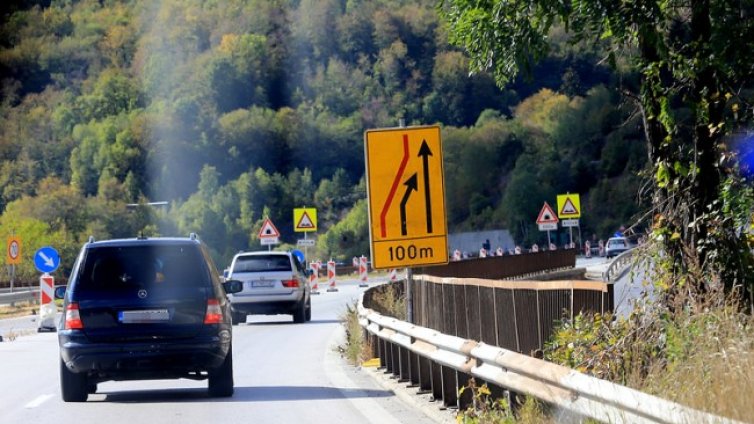 Лотовете от 4 до 9 на АМ "Хемус" - без разрешителни за строеж