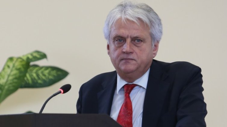 Рашков нареди спешна проверка за машините още днес 