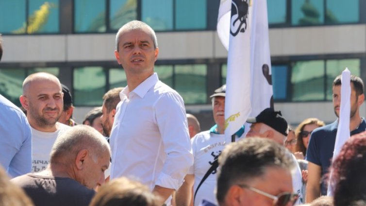 За "Възраждане" властта не била самоцел, а средство 