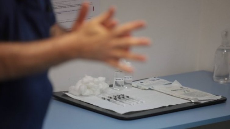 Рекорд: Мъж се ваксинира 23 пъти в Словения 