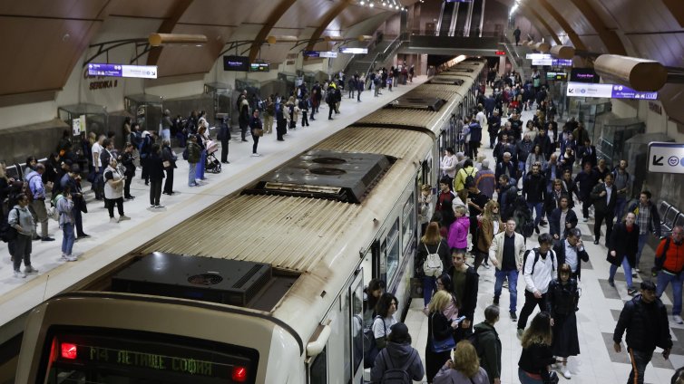 Потвърдено: Ще има метро в събота
