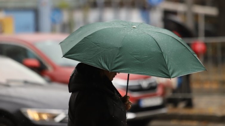 Облачно и мъгливо в неделя, температурите до 7°-12° 