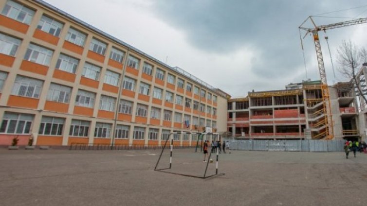 70% от учениците в София са в класните стаи