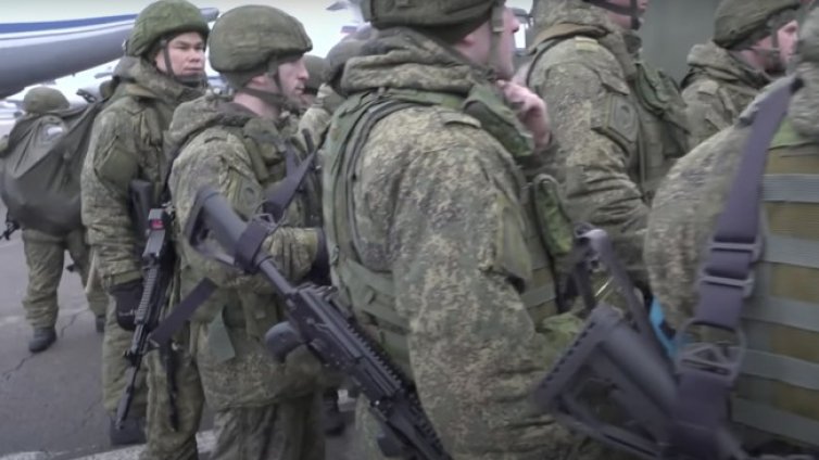 Близо 6000 души са задържани по време на размириците в Казахстан 