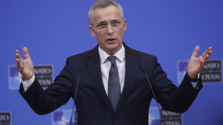 Столтенберг:  Рискът от конфликт с Русия остава 