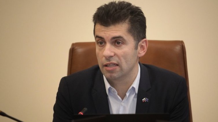 Кирил Петков твърд: Отмяна на зеления сертификат е невъзможна