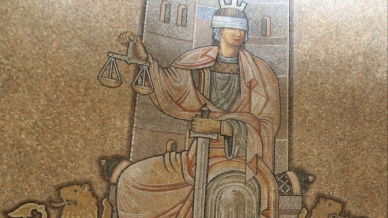 3 месеца затвор и 10 000 лв. глоба за мъж, нарушил карантина