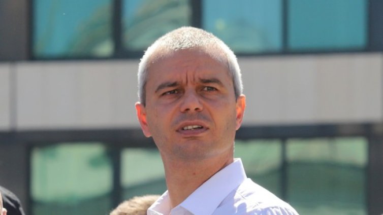 "Възраждане" иска американските военни да напуснат България