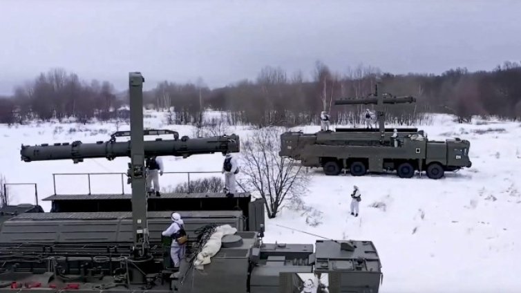 Протегната ръка с предупреждение: САЩ и НАТО отговориха на Русия