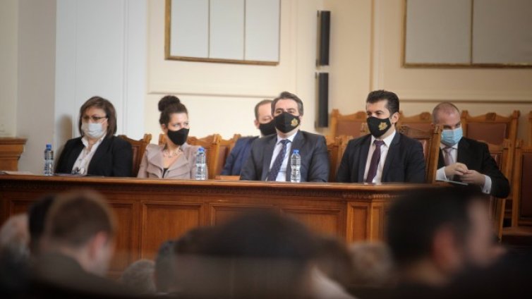 Плащания за "Хемус" има, въпреки че инхаус договорите са незаконни