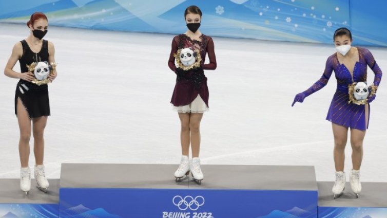 Камила Валиева рухна, Шчербакова взе златото в Пекин