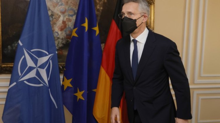 Столтенберг: Никога не е късно Москва да се отдръпне