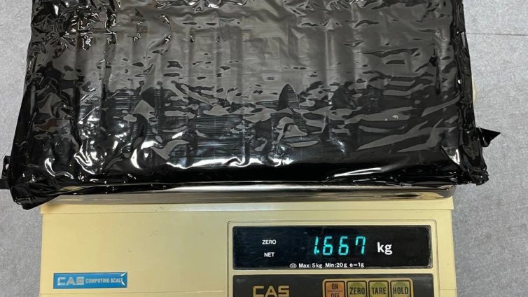 Бразилка опита да пренесе 1,6 кг кокаин на летище София