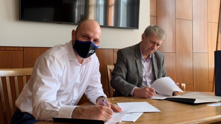 AES Гео Енерджи сключи договор за сътрудничество с Технически университет - Варна