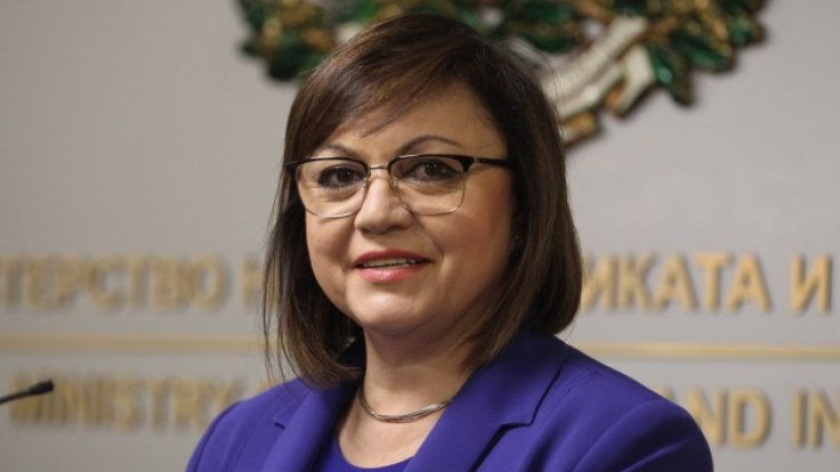 Нинова за БГ оръжията в Украйна: Няма разрешения за износ