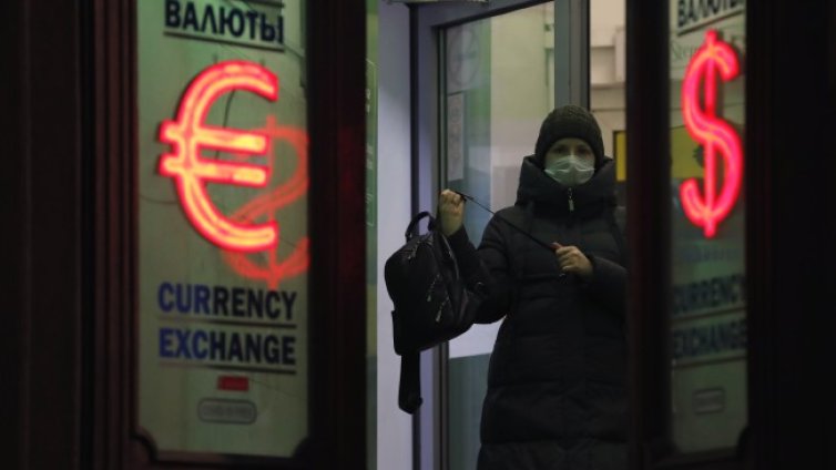 Русия забрани продажбата на руски инвестиции от чужденци