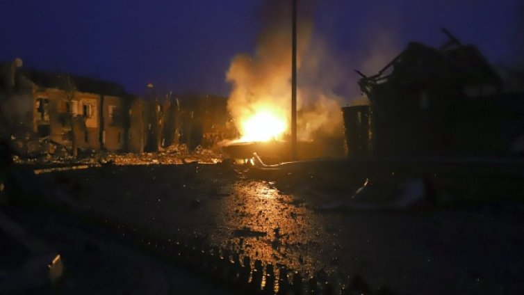 Мариупол подложен на силен артилерийски обстрел
