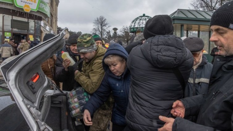 Украйна и Русия се споразумяха за временно прекратяване на огъня