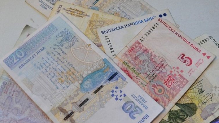 Всеки трети длъжник е на възраст от 40 до 49 години 