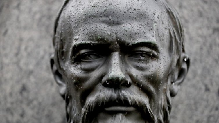 Университет свали курс за Достоевски, вълна от критики го върна