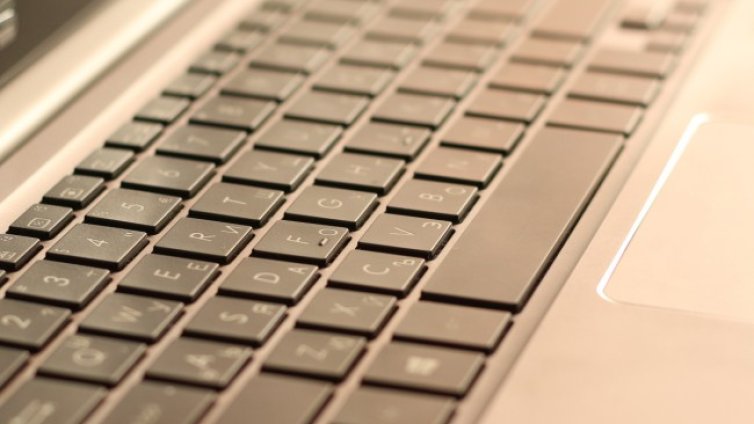 Търсят работа на бежанците от Украйна с анкетно проучване 