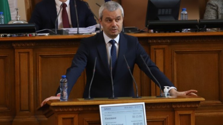 "Възраждане" излиза на протест в събота пред МО