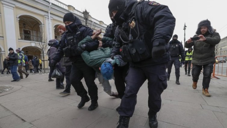 176 протестиращи срещу войната арестувани в Русия