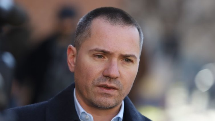 Европейският парламент глоби Ангел Джамбазки