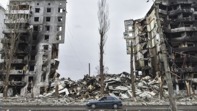 Зеленски: Руски сили опитват да настъпват в Източна Украйна, но армията ги спира