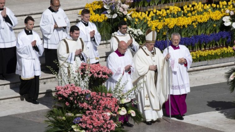 Папата в молитвата Urbi et Orbi: Нося в сърцето си всичките многобройни украински жертви