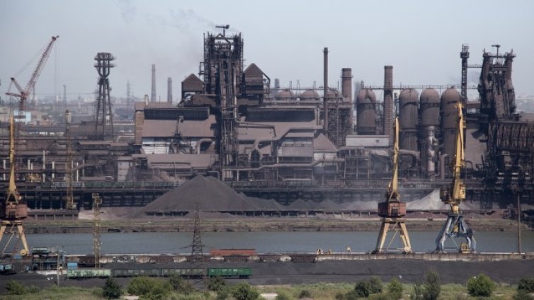 Безумна жестокост: Русия ще изгори украинците в &bdquo;Азовстал&ldquo; със "Солнцепек"?