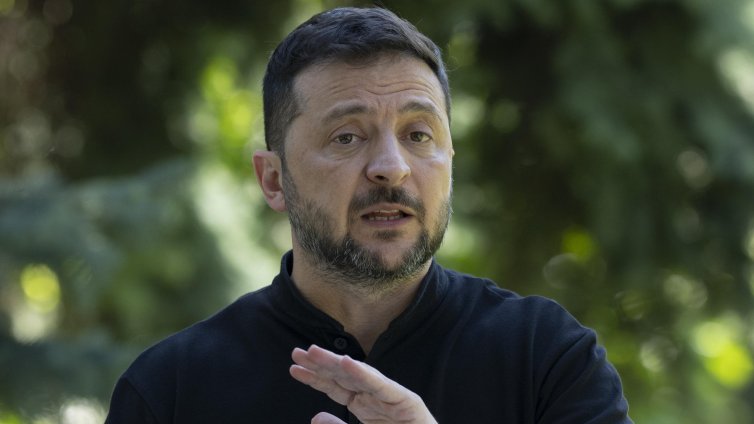 Зеленски: СБУ участва в разследването на убийството на Парубий