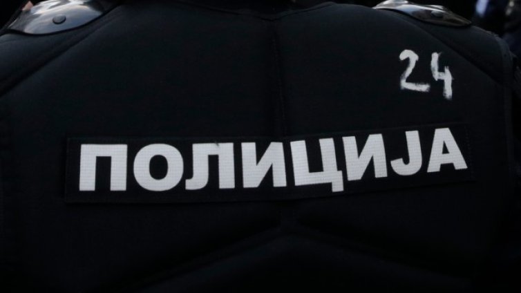 &bdquo;Бомбена&ldquo; вълна в над 100 училища в Белград