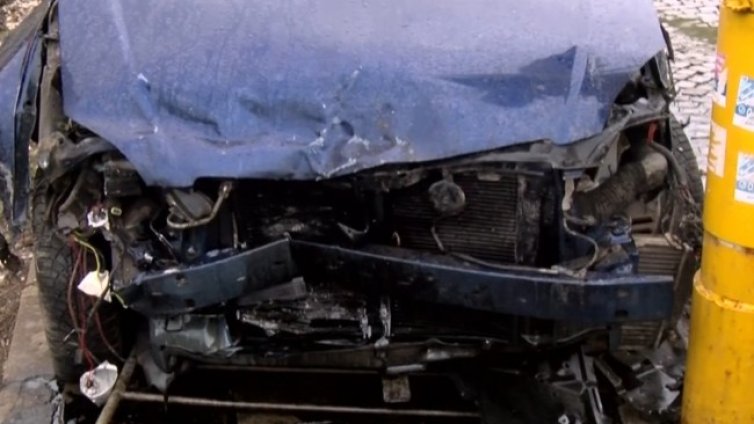 Мъж пострада тежко при катастрофа в София